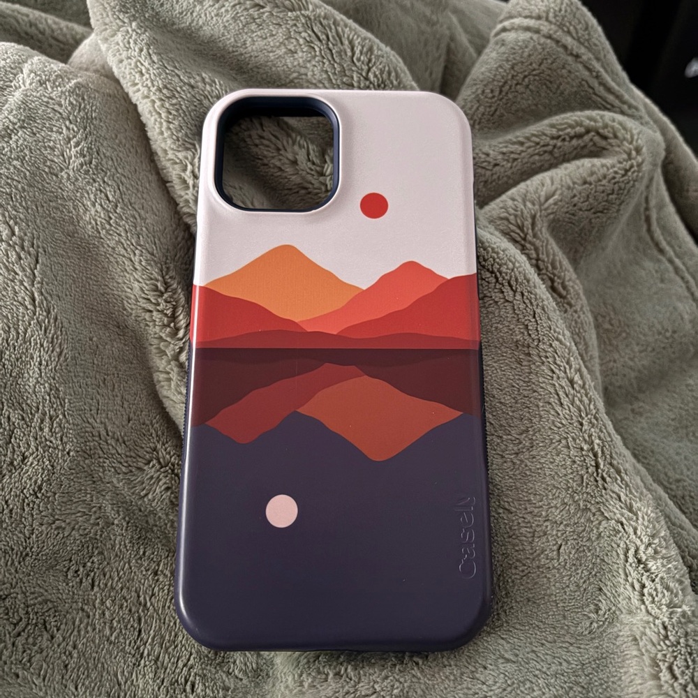 Casely Opposites Attract | Day & Night Mountains